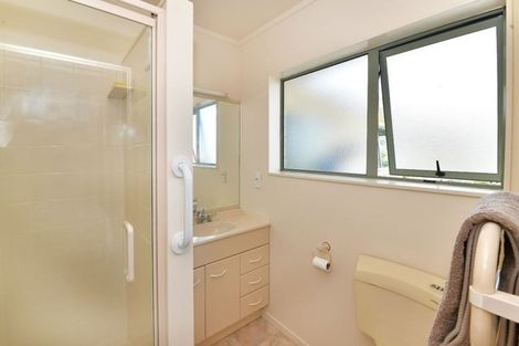 Photo of property in 9 Kath Hopper Drive, Orewa, 0931