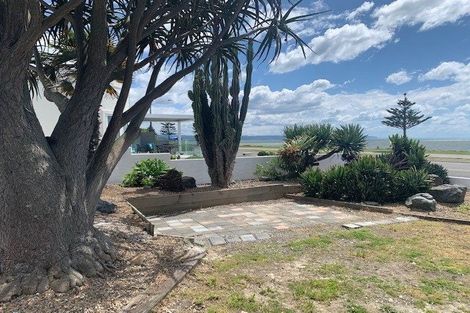 Photo of property in 69 The Esplanade, Westshore, Napier, 4110