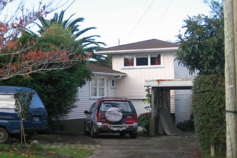 Photo of property in 2 Chorley Avenue, Massey, Auckland, 0614
