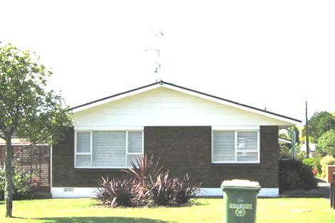 Photo of property in 2/12 Parker Avenue, New Lynn, Auckland, 0600