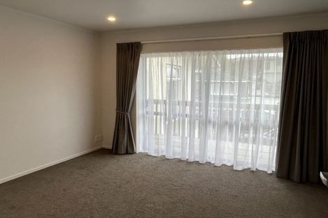 Photo of property in 1/4 Chevron Place, Castor Bay, Auckland, 0620