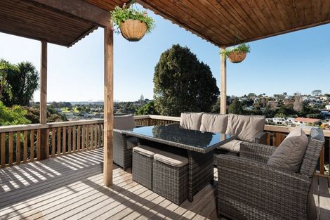 Photo of property in 78 Hinewa Road, Otumoetai, Tauranga, 3110