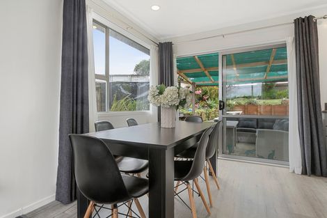 Photo of property in 66 Captain Scott Road, Glen Eden, Auckland, 0602