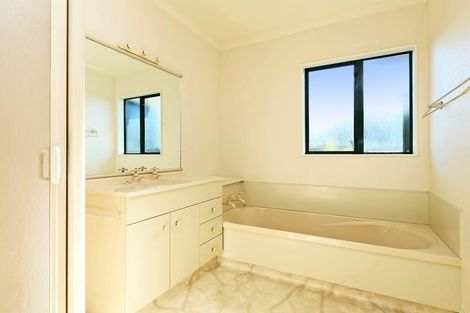 Photo of property in 11 Beaufort Place, Taradale, Napier, 4112