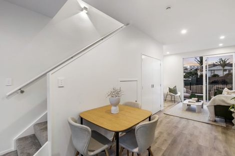 Photo of property in 7a Camrose Place, Glenfield, Auckland, 0629