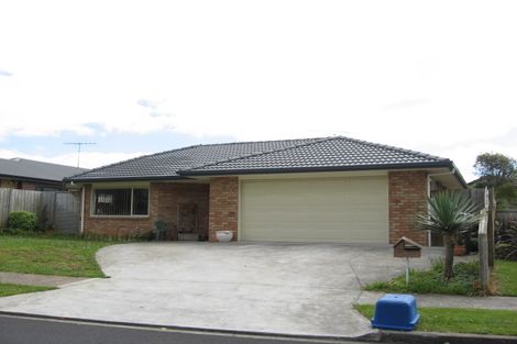 Photo of property in 19 Les Fisher Place, Pukekohe, 2120