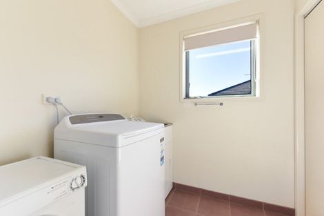 Photo of property in 21 Woodstock Place, Stoke, Nelson, 7011