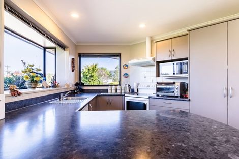 Photo of property in 11 Hunt Street, Waimate, 7978