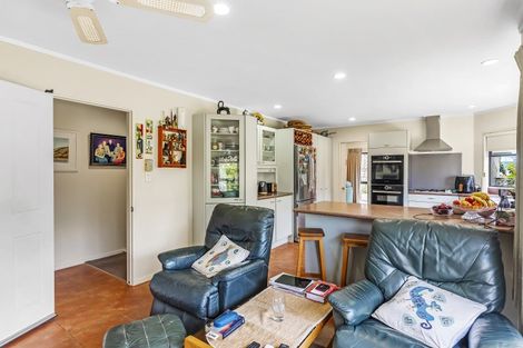 Photo of property in 12 Rua Road, Paraparaumu Beach, Paraparaumu, 5032
