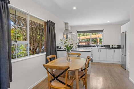 Photo of property in 24 Wades Avenue, Saint Martins, Christchurch, 8022