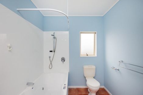 Photo of property in 101 Hillcrest Drive, Kelvin Grove, Palmerston North, 4414