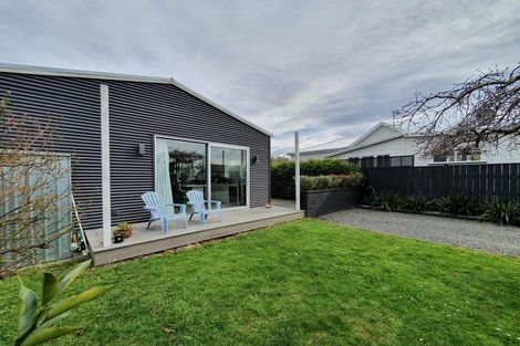 Photo of property in 6 Neeve Road, Taradale, Napier, 4112