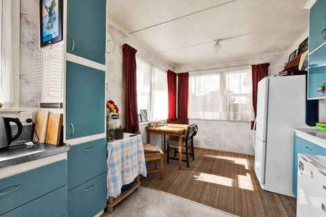 Photo of property in 20 Ramanui Avenue, Hawera, 4610