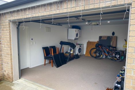 Photo of property in 69a/3 Chivalry Road, Glenfield, Auckland, 0629
