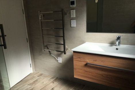 Photo of property in 121 Godfrey Drive, Orewa, 0931