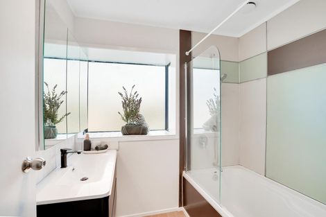 Photo of property in 2 Albert Street, Hamilton East, Hamilton, 3216