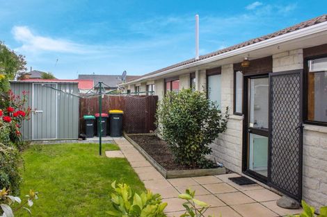 Photo of property in 57 Waratah Street, Avondale, Christchurch, 8061