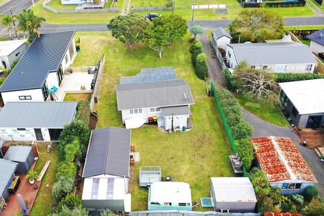 Photo of property in 224 Tui Road, Whangamata, 3620