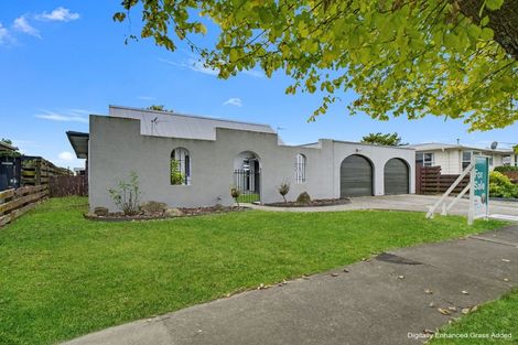 Photo of property in 103 Benmore Avenue, Cloverlea, Palmerston North, 4412