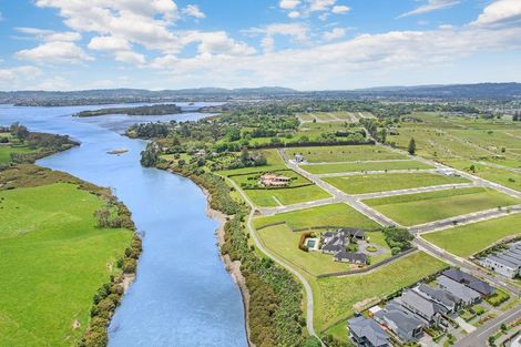 Photo of property in 27 Ockhams Street, Karaka, 2113