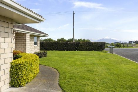 Photo of property in 470 Turuturu Road, Hawera, 4674