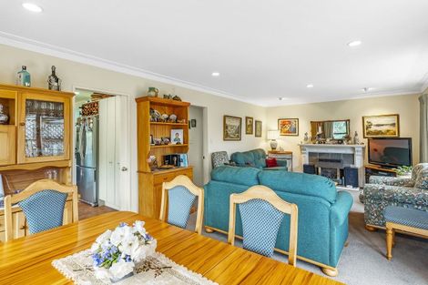 Photo of property in 12 Rua Road, Paraparaumu Beach, Paraparaumu, 5032