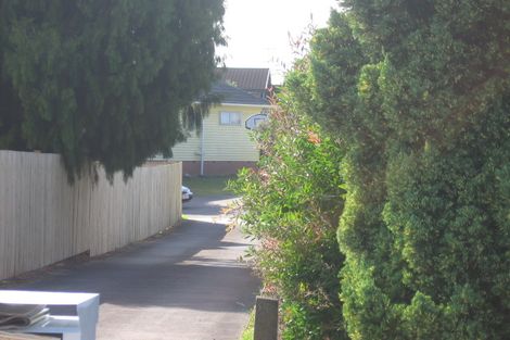 Photo of property in 19 Reid Road, New Lynn, Auckland, 0600