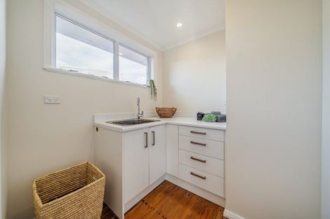 Photo of property in 13 Whirinaki Crescent, Heretaunga, Upper Hutt, 5018