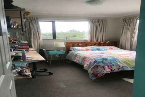 Photo of property in 71 Te Puia Drive, Aotea, Porirua, 5024