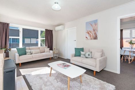 Photo of property in 74 Russley Road, Russley, Christchurch, 8042