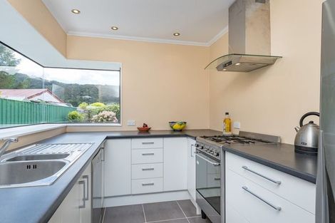 Photo of property in 6a Hyde Street, Wainuiomata, Lower Hutt, 5014