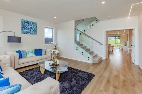 Photo of property in 29 Emerald Avenue, Rosehill, 2113
