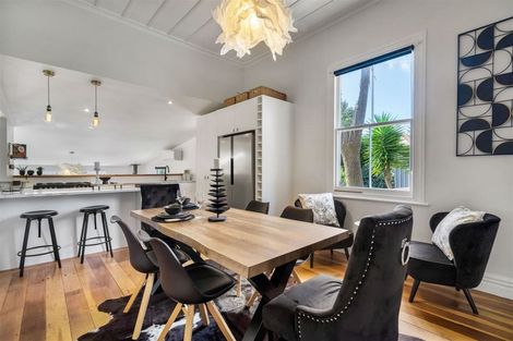 Photo of property in 151 Glenfield Road, Hillcrest, Auckland, 0626