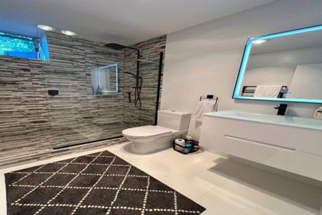 Photo of property in 2/22 Lansdowne Street, Bayswater, Auckland, 0622