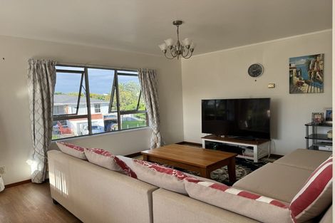 Photo of property in 2/56 Marriott Road, Pakuranga, Auckland, 2010