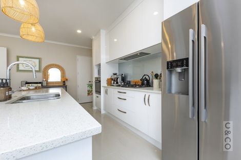 Photo of property in 14 Dinning Road, Riverhead, 0820