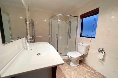 Photo of property in 50a Sapperton Drive, Henderson, Auckland, 0612