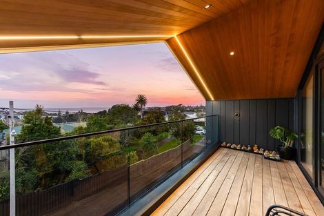 Photo of property in 47c Hastings Road, Mairangi Bay, Auckland, 0630