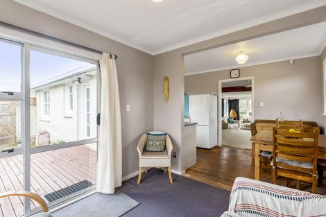 Photo of property in 26 Mazengarb Road, Paraparaumu Beach, Paraparaumu, 5032