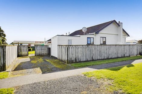 Photo of property in 158 Tasman Street, Opunake, 4616