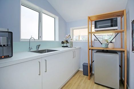 Photo of property in 24 Pooley Street, Pakuranga Heights, Auckland, 2010