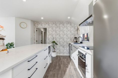 Photo of property in 38 Bay View Road, South Dunedin, Dunedin, 9012