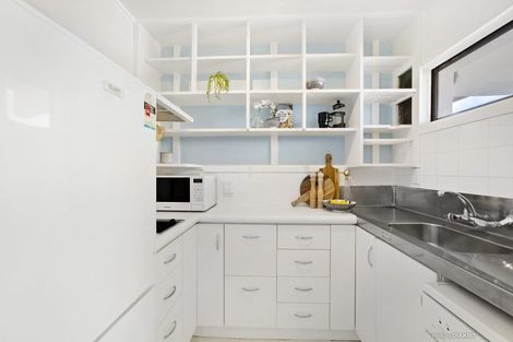 Photo of property in 20/4f Claremont Grove, Mount Victoria, Wellington, 6011