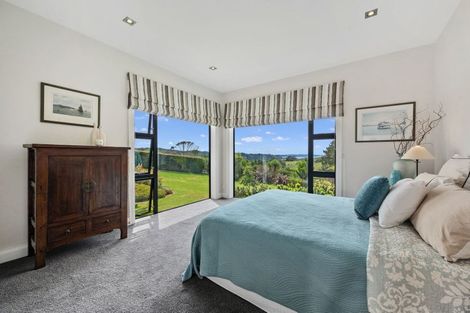 Photo of property in 44 Warman Road, Okura, Albany, 0792