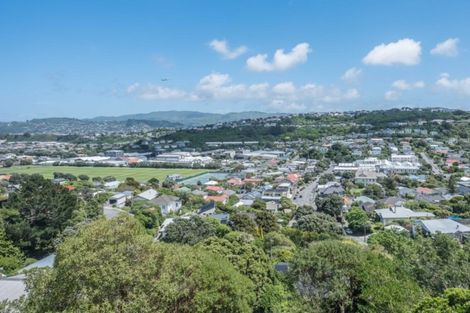Photo of property in 77u2 Nevay Road, Miramar, Wellington, 6022