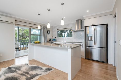Photo of property in 1037 Papamoa Beach Road, Papamoa Beach, Papamoa, 3118