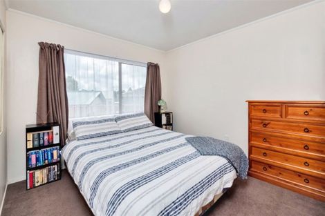 Photo of property in 6 Don Buck Road, Massey, Auckland, 0614