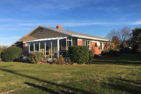 Photo of property in 1 Balmoral Street, Waimate, 7924