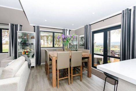 Photo of property in 423 Tipapakuku Road, Dannevirke, 4976