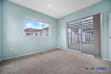 Photo of property in 40 Holcroft Street, Papakura, 2110